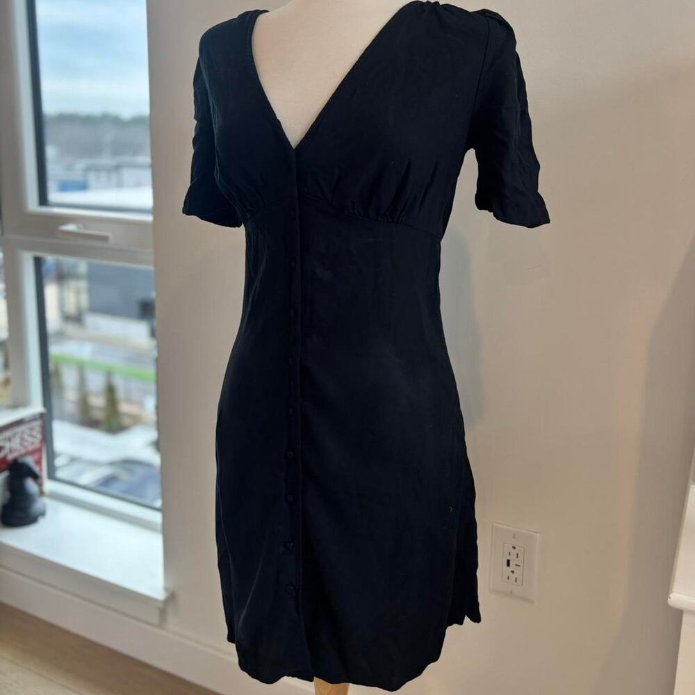 Old Navy Women's Black Button Up Short Dress, V-Neck, Short Sleeve, Sz Small